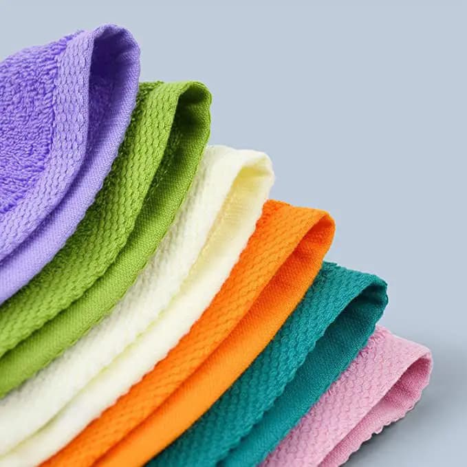 Pack of 4 Luxury Hand towel ( Random Color)